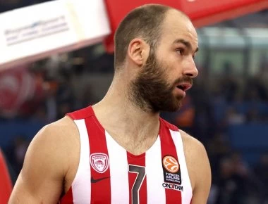 Μέχρι και με υποβιβασμό κινδυνεύει ο Ολυμπιακός